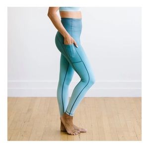 NWT Maven Thread Teal Ombré Leggings